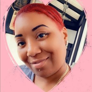 Meet your Posher, Ebony